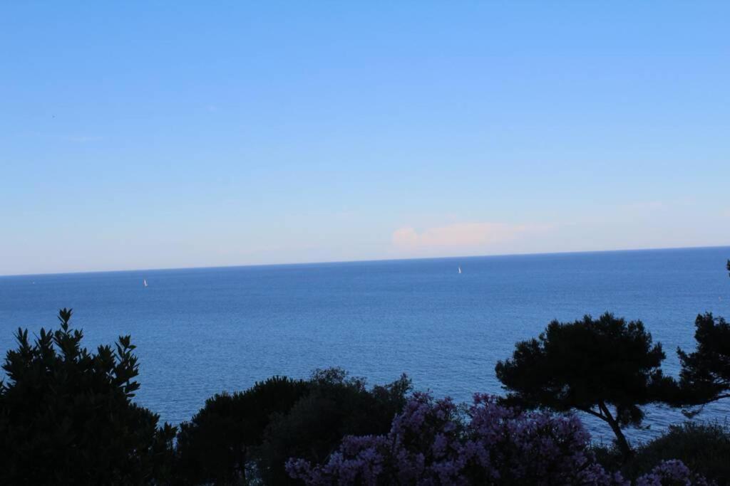 Conca Verde Appartamento Sul Mare Marina dʼMarina dʼAndora Εξωτερικό φωτογραφία