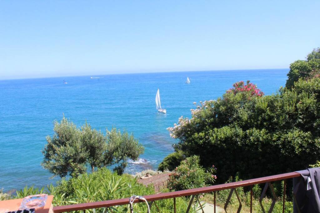 Conca Verde Appartamento Sul Mare Marina dʼMarina dʼAndora Εξωτερικό φωτογραφία