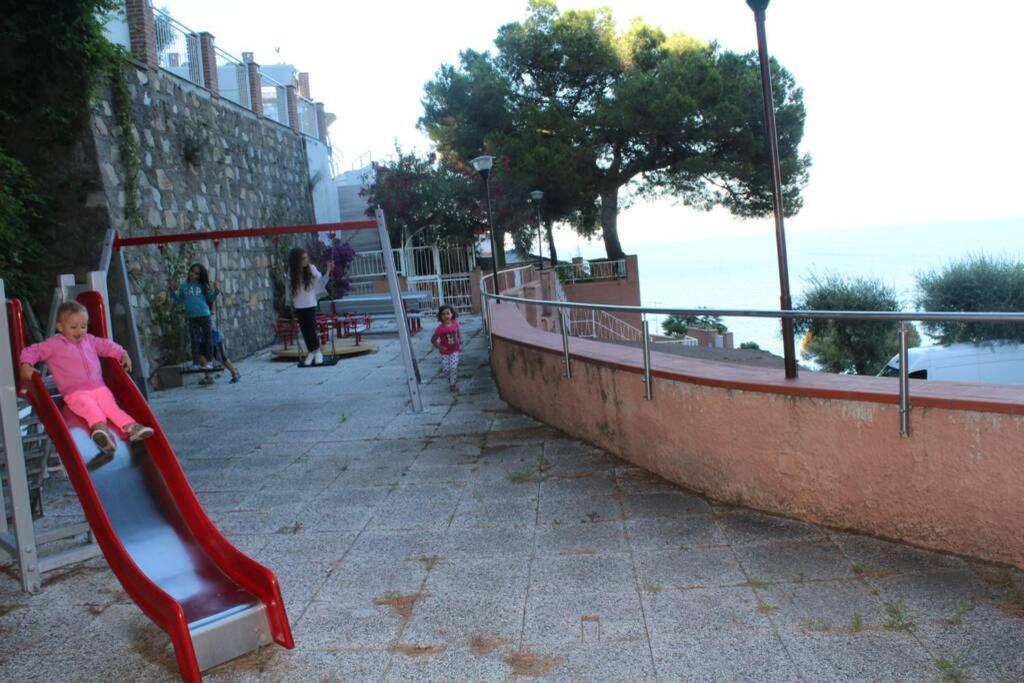 Conca Verde Appartamento Sul Mare Marina dʼMarina dʼAndora Εξωτερικό φωτογραφία